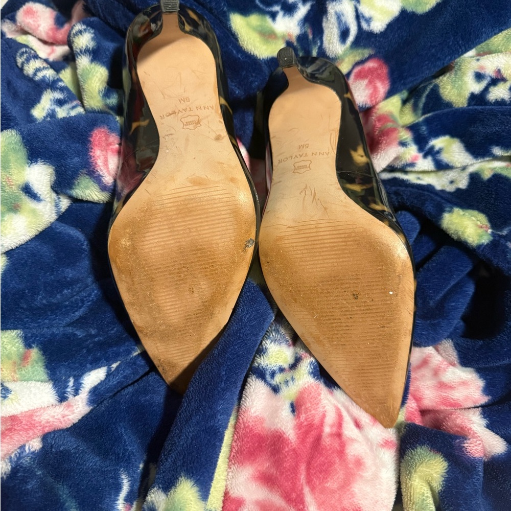 Ann Taylor Tortoise Shell Patterned Heels - image 4